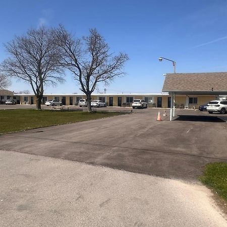 Chatham-Kent Colonial Motel المظهر الخارجي الصورة