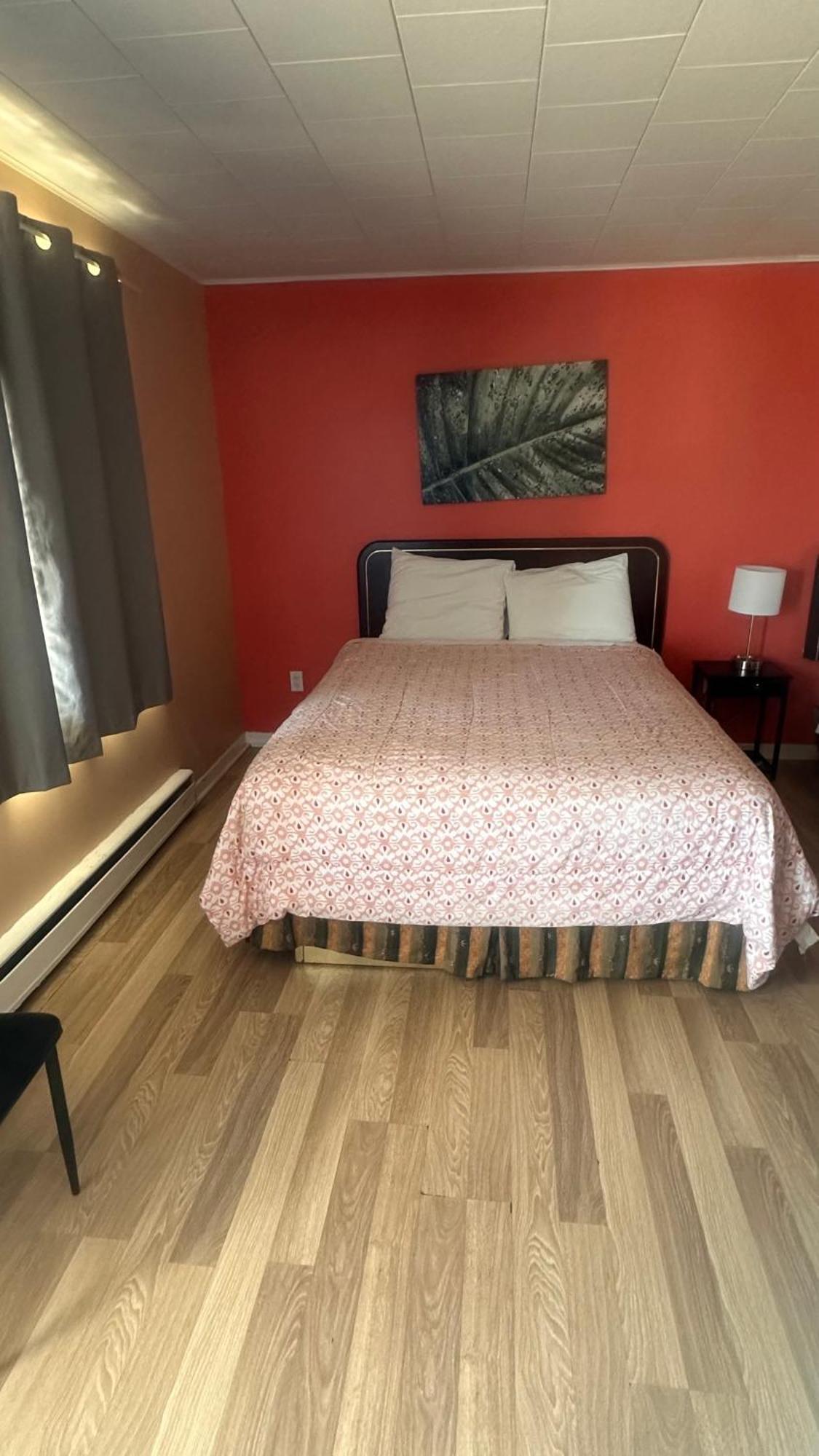 Chatham-Kent Colonial Motel المظهر الخارجي الصورة