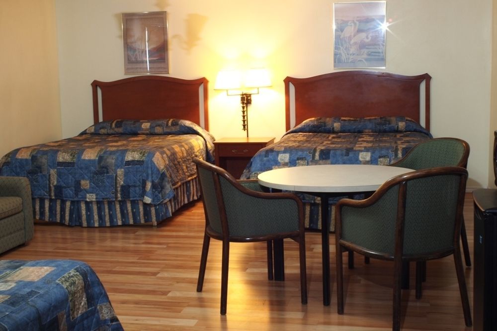 Chatham-Kent Colonial Motel المظهر الخارجي الصورة