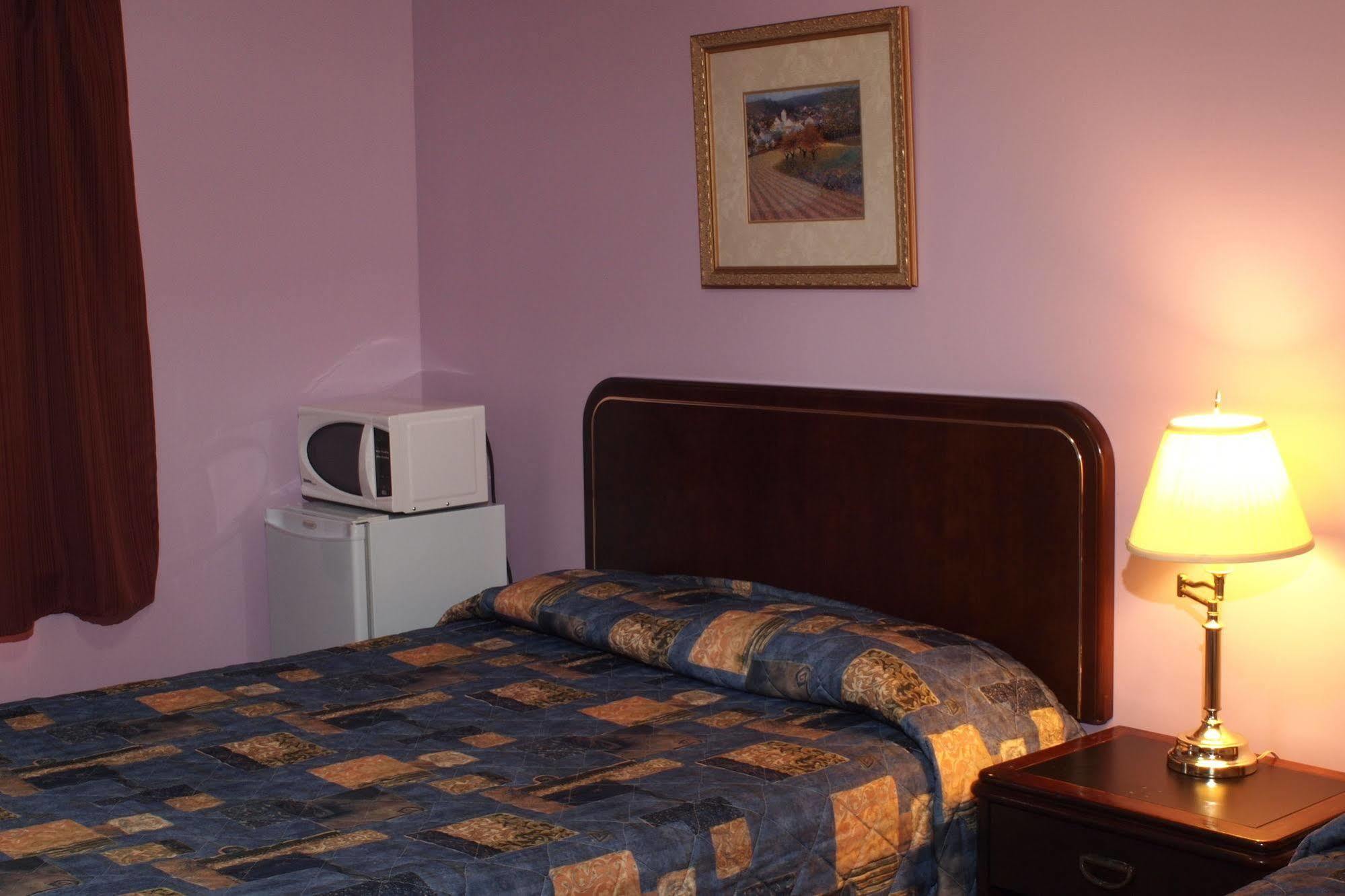 Chatham-Kent Colonial Motel المظهر الخارجي الصورة